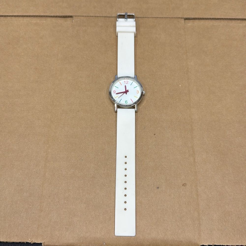 Gorgeous  watch - Picture 3 of 4